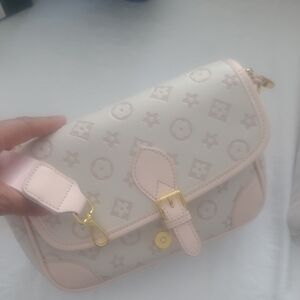 Elegant Pink and Cream Designer Shoulder Bag